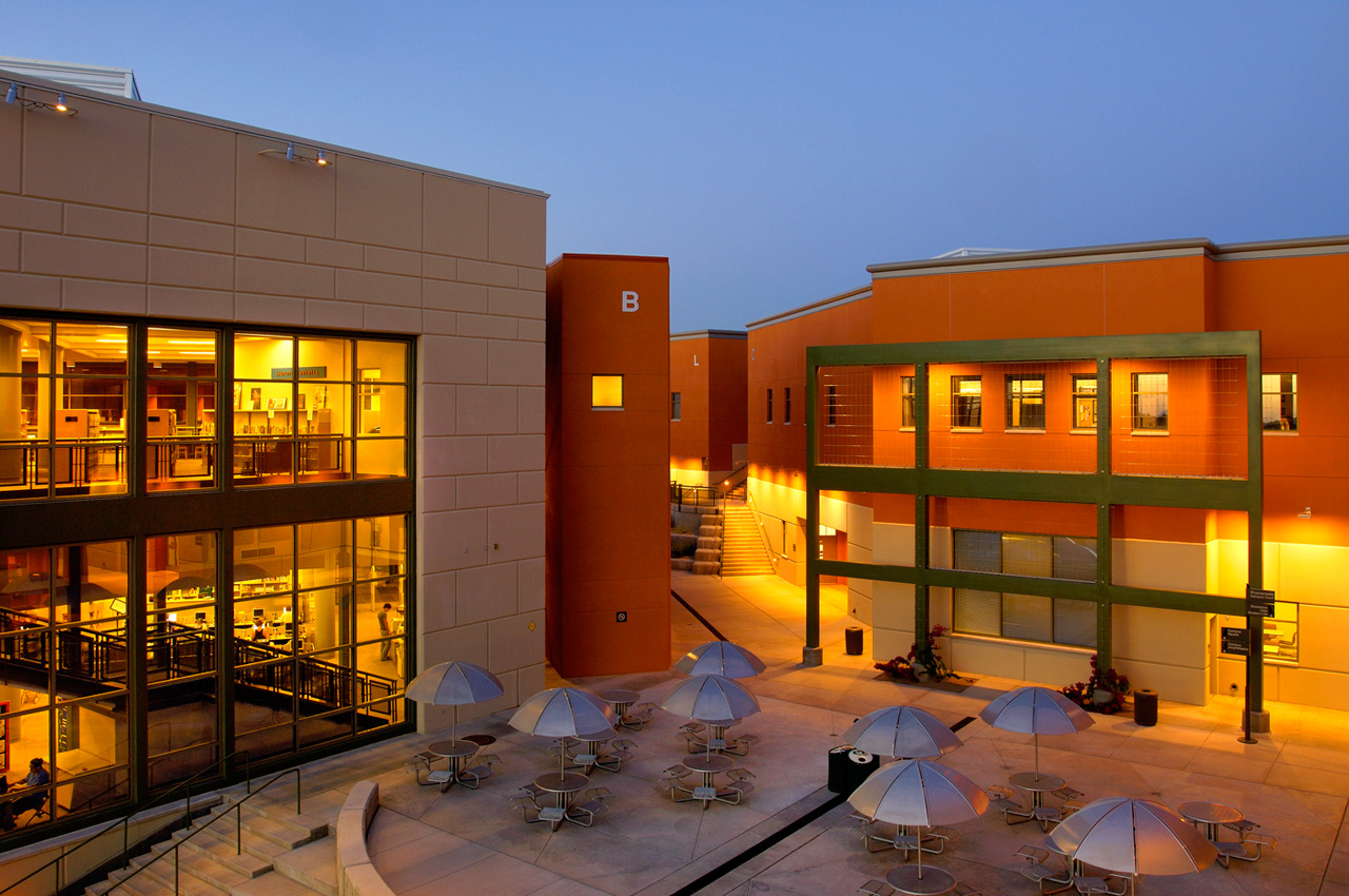 建筑和景觀一體化-----美國皮馬社區學院校園景觀設計