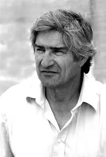 如何在羅馬樹(shù)起一座令人信服的當(dāng)代雕塑