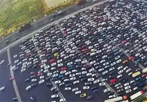 俄羅斯設計師展望未來城市交通