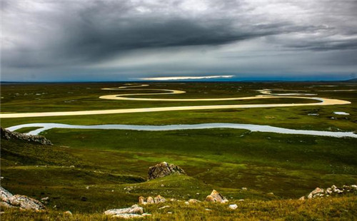 中國最美濕地巴音布魯克，空中草原那拉提