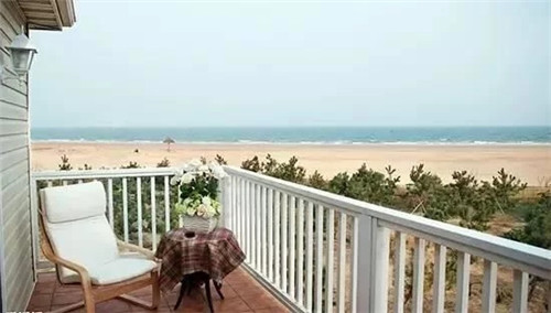 這設計才叫頂層露臺，你家那只能叫屋頂