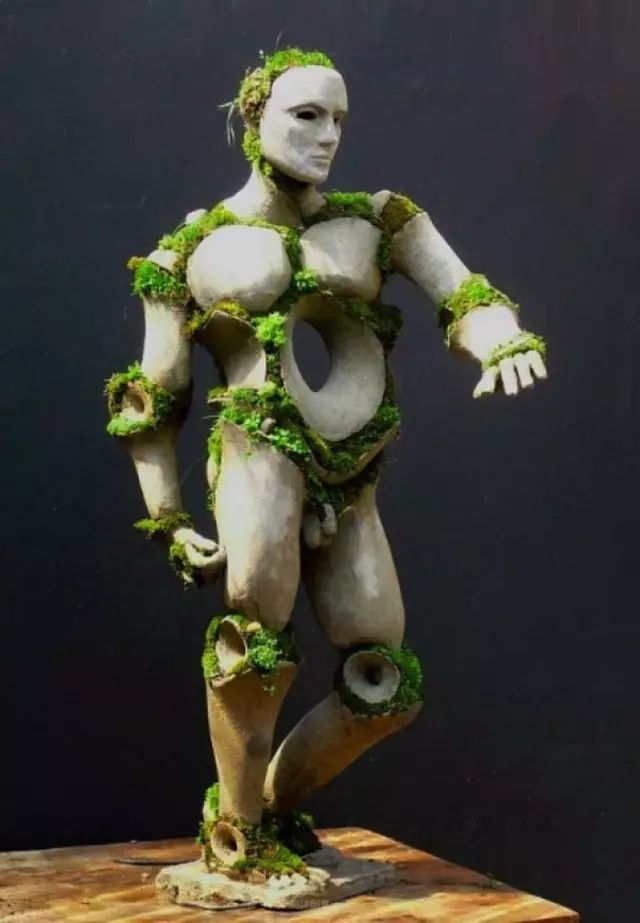 超有創意,是雕塑還是花盆?