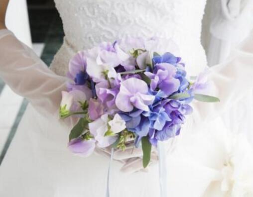 婚禮花藝師如何挑選合適的婚禮花束