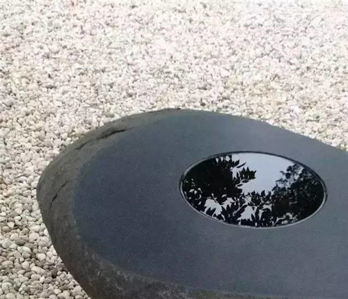 院子里造個(gè)小水景檔次提高了十倍不止