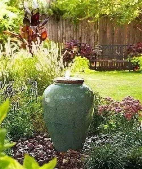 院子里造個(gè)小水景檔次提高了十倍不止