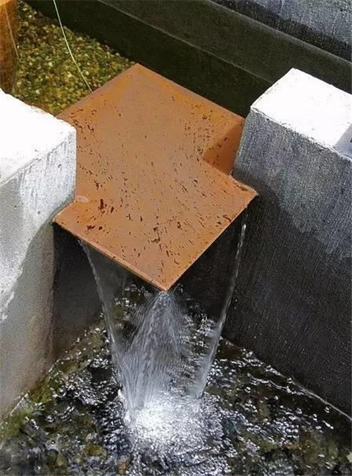 院子里造個(gè)小水景檔次提高了十倍不止