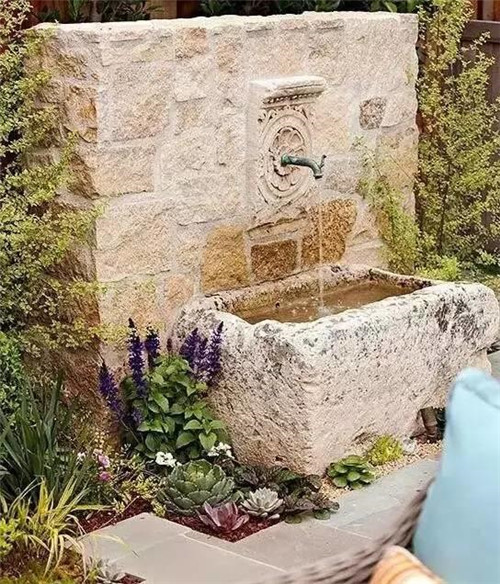 院子里造個(gè)小水景檔次提高了十倍不止