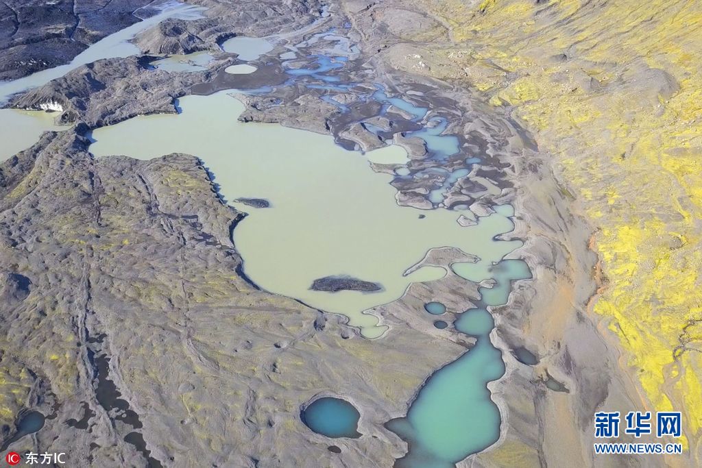 無人機(jī)航拍冰島 碧藍(lán)靜謐美到窒息