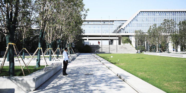 園冶杯專(zhuān)業(yè)獎(jiǎng)：西安浐灞生態(tài)區(qū)商務(wù)中心景觀設(shè)計(jì)