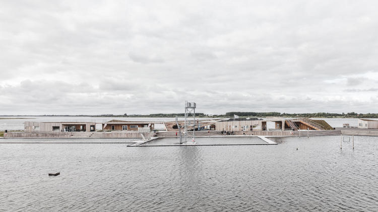 丹麥這座公園，有趣結合了人造設施與自然景觀