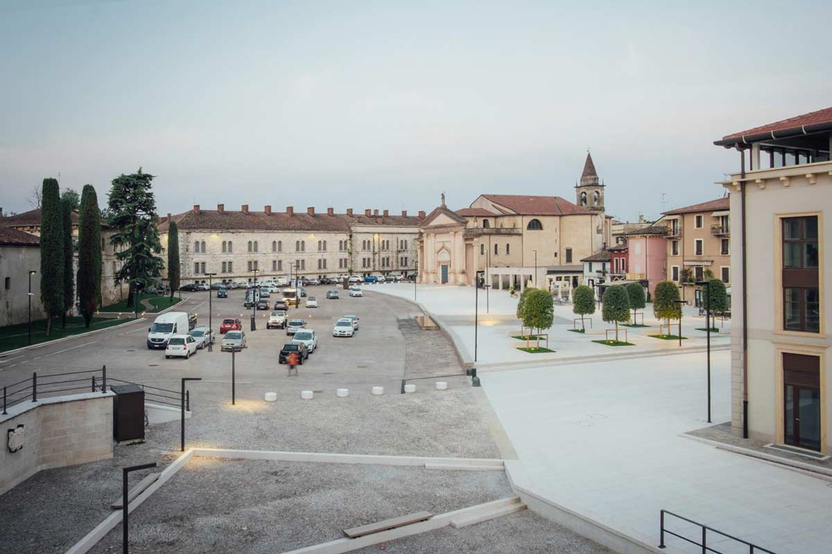 溝通歷史與未來的費迪南多薩沃亞廣場改造