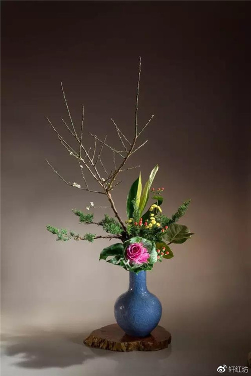 茶道，缺少插花不成雅致