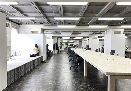 一切從簡，奈良塑料容器裝扮辦公室設計方案