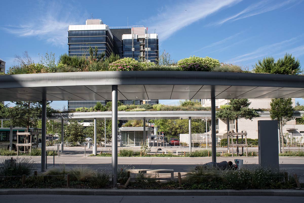 多模式交通樞紐的公共空間設計