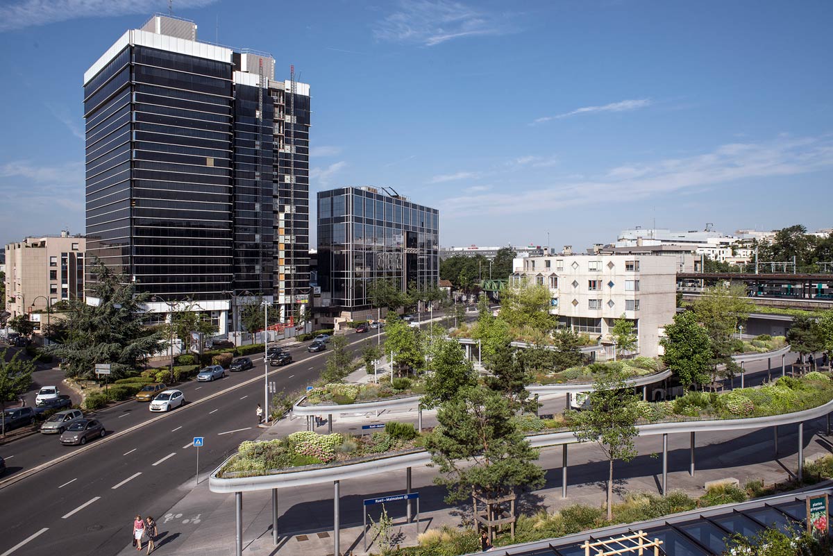 多模式交通樞紐的公共空間設計