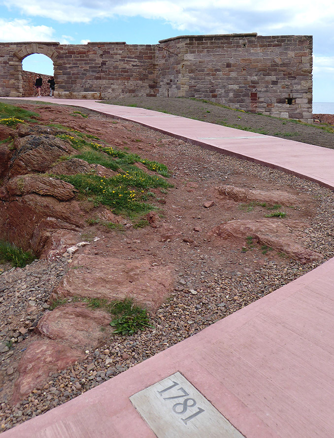 蘇格蘭鄧巴拉默島遺址景觀改造