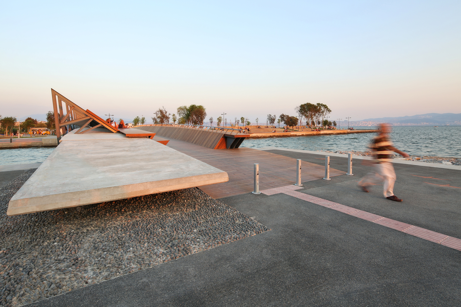 Bostanl?人行橋落日休息區(qū)景觀設計