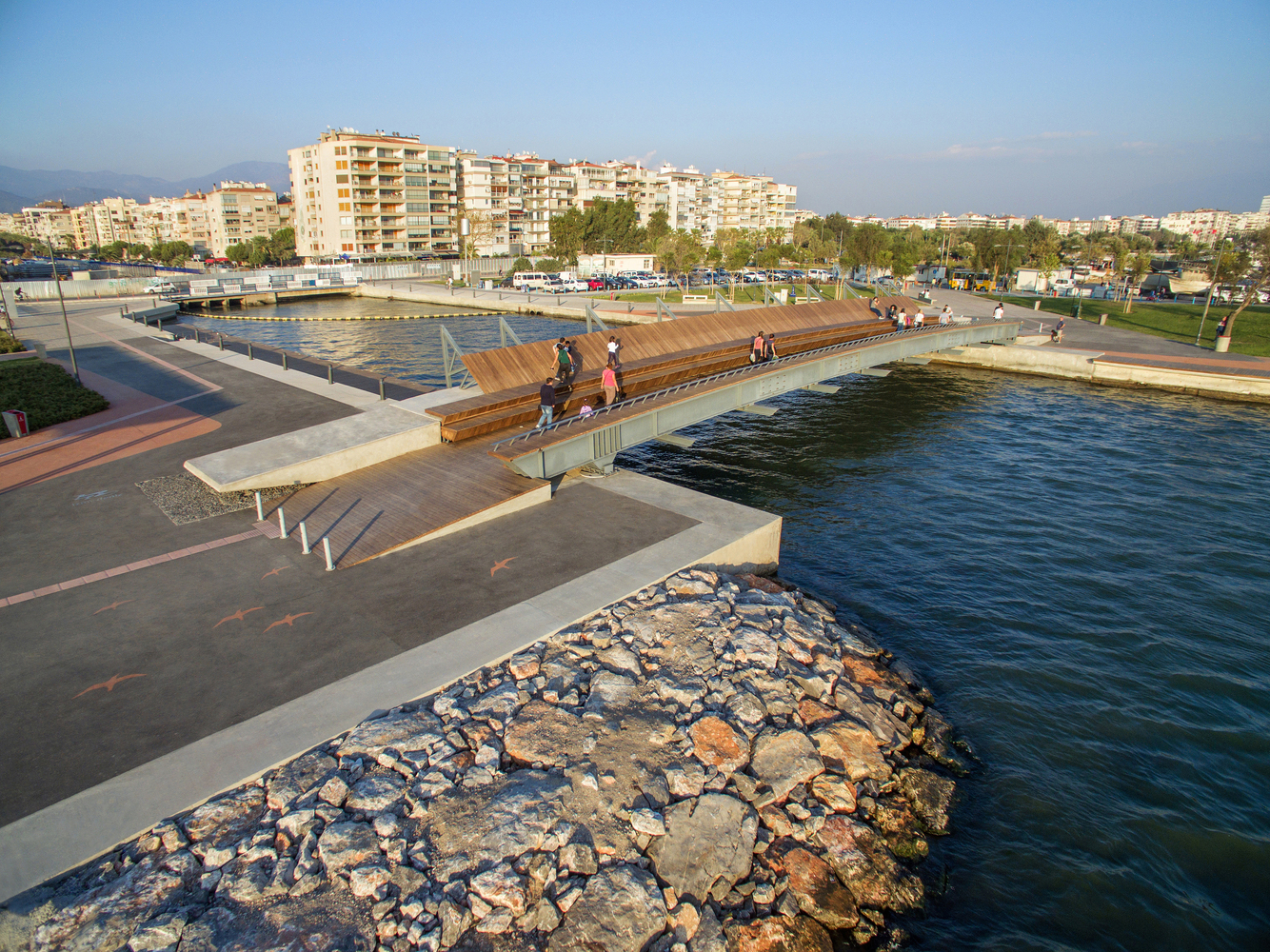 Bostanl?人行橋落日休息區(qū)景觀設計