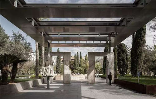 廢墟中的現代醫院景觀改造