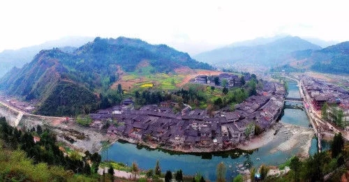 發改委:統一規范特色小鎮 各地不能亂戴帽