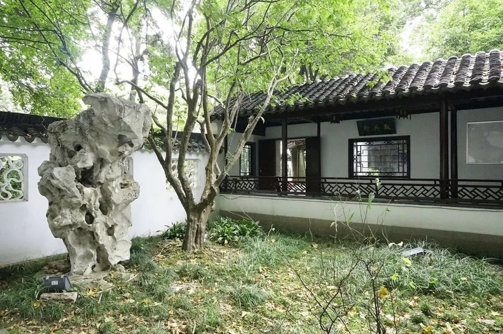 瞻園的驕傲與放縱——新瞻園的放縱