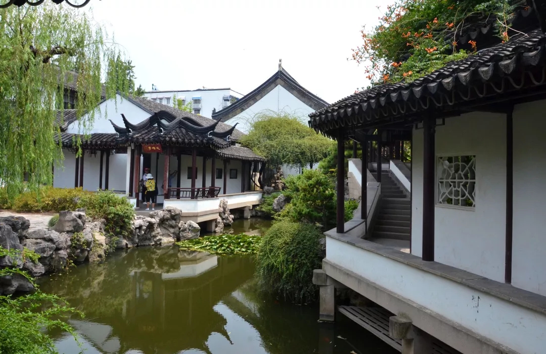 瞻園的驕傲與放縱——新瞻園的放縱