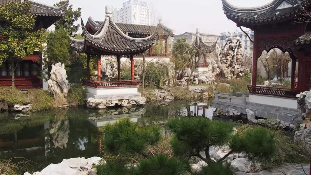 瞻園的驕傲與放縱——新瞻園的放縱