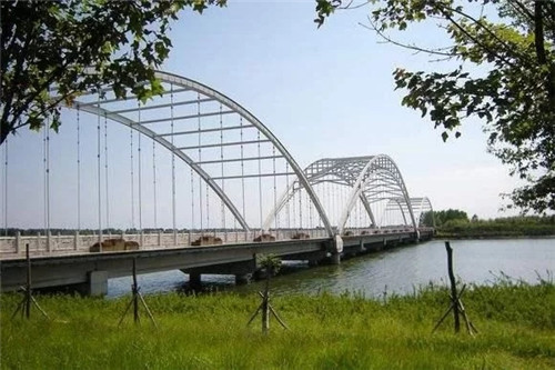 山海關原生態自然景觀游人如織的畫廊