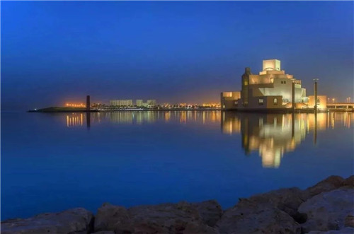 建筑大師貝聿銘創造出波斯灣上的城市明珠