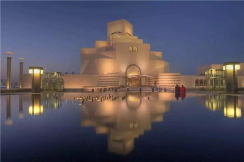 建筑大師貝聿銘創造出波斯灣上的城市明珠