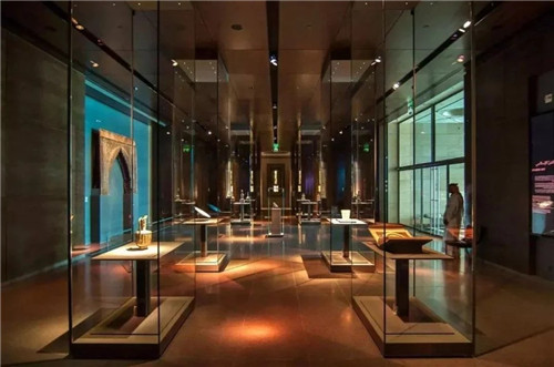 建筑大師貝聿銘創造出波斯灣上的城市明珠