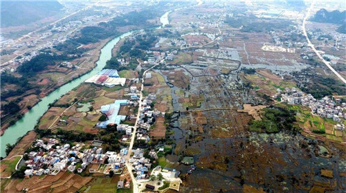 航拍生態(tài)綠洲——都安澄江國家濕地公園