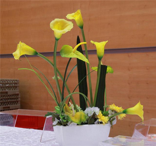 學會這5種插花技巧，讓你的居室賞心悅目