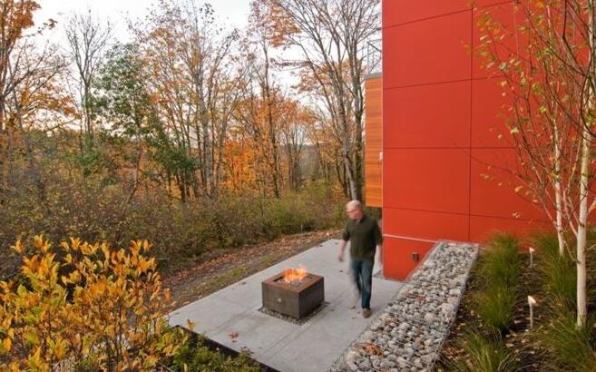 充滿藝術氣息的花園:帶有雕塑感的石頭