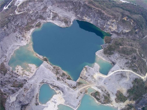 重慶銅鑼山國家礦山遺址公園 “桃心”水坑