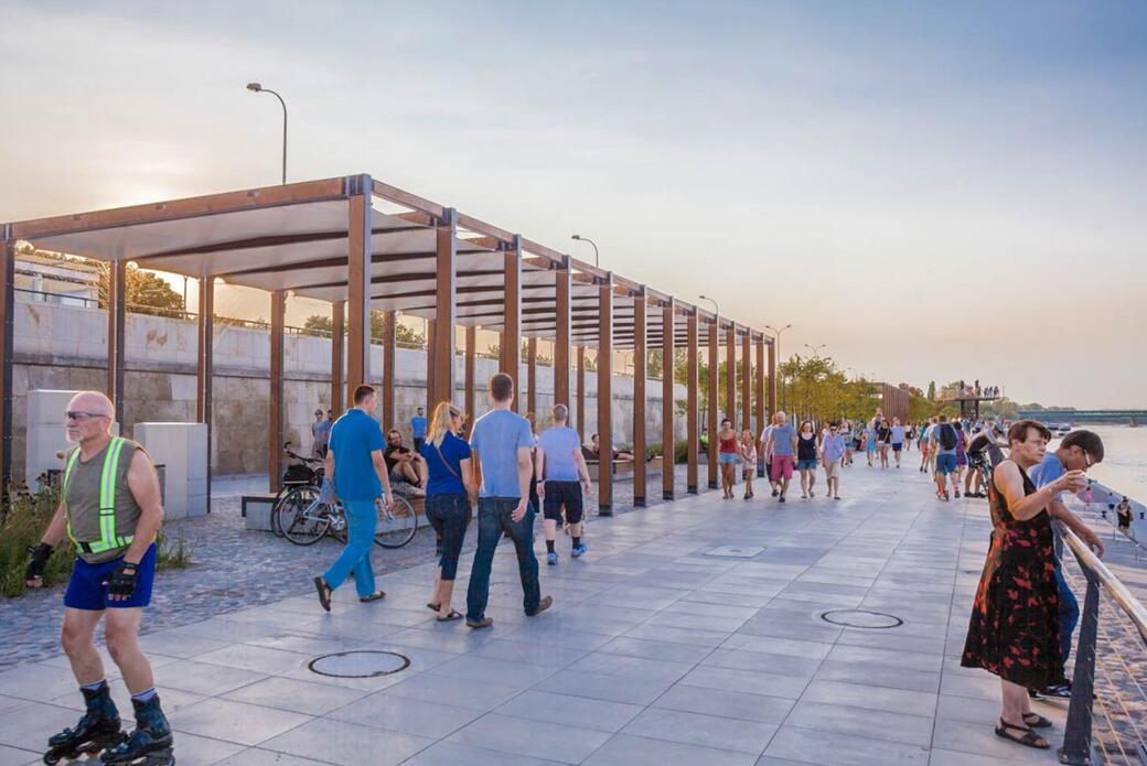 連續(xù)的帶狀空間:華沙維斯瓦河濱河景觀大道