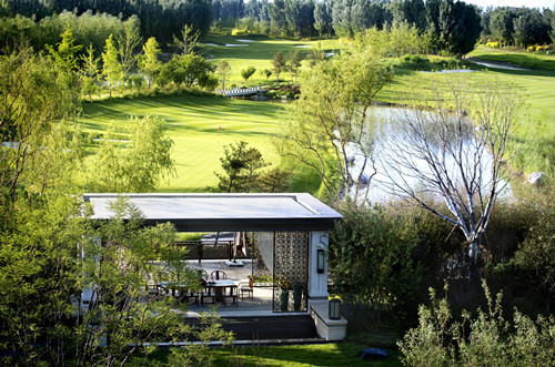 孔雀城 .高爾夫院子 :果嶺之上的皇家庭院