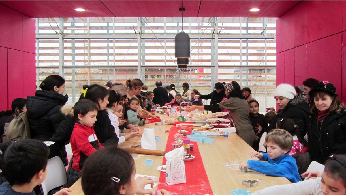 塞納河畔圣旺歷史中心的碼頭公園