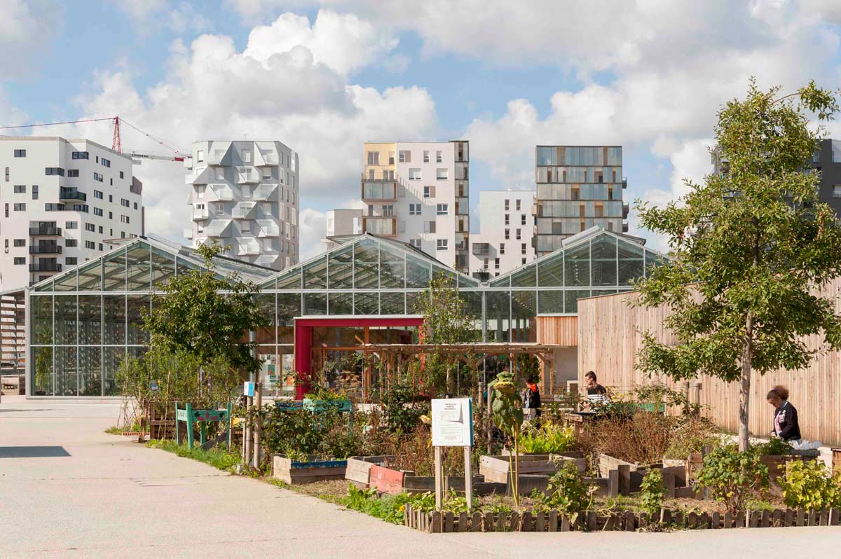 塞納河畔圣旺歷史中心的碼頭公園