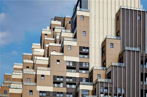 層層退臺式的設(shè)計，如城市中充滿詩意的梯田