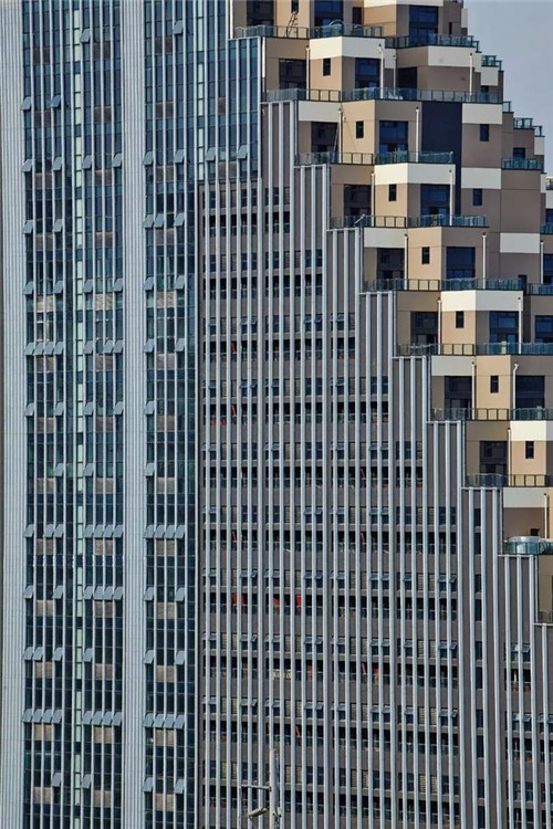 層層退臺式的設(shè)計，如城市中充滿詩意的梯田