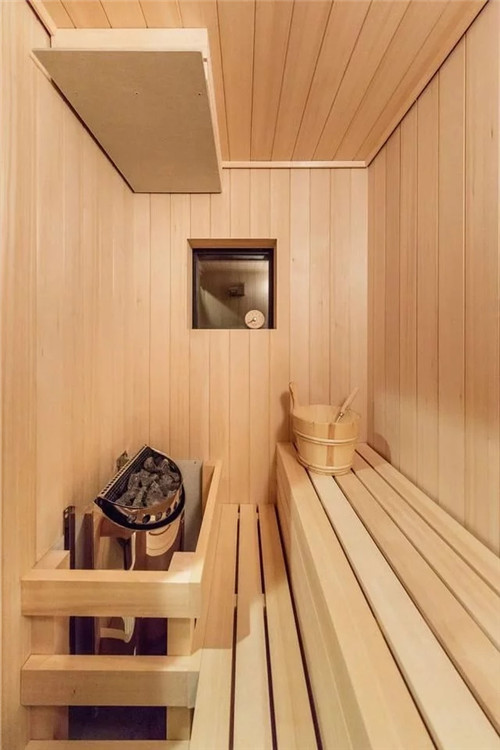 在自然景觀中塑造新的生活方式的階梯住宅