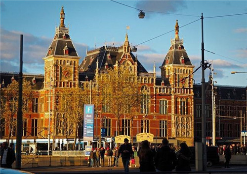 運河交織出的“水都”風情