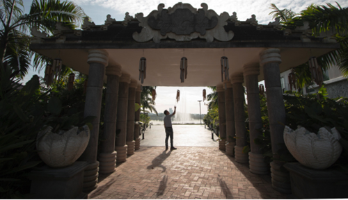 徐金福：巴厘島風(fēng)格——?jiǎng)e墅區(qū)景觀設(shè)計(jì)及建筑