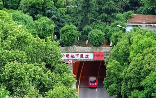 武漢黃鶴樓景區周邊立體整治見成效