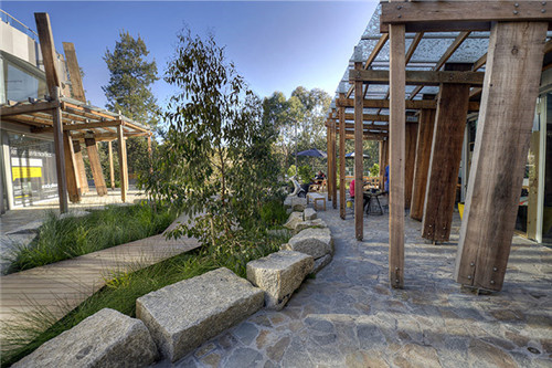 相思廣場(chǎng)住宅區(qū)邀請(qǐng)公眾參與激活的公共空間