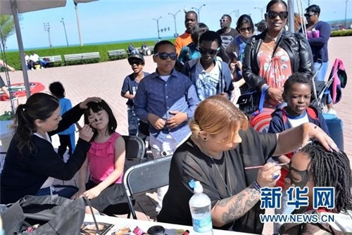 芝加哥“白金漢噴泉”正式啟動