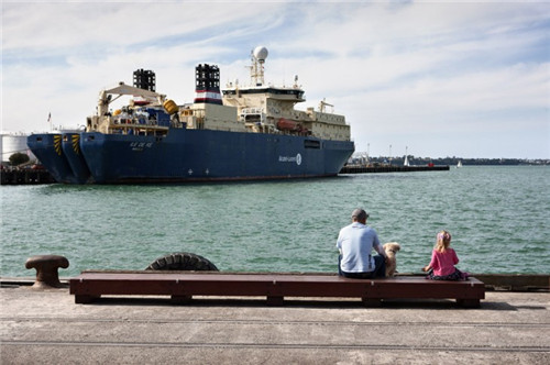 奧克蘭海濱工業(yè)區(qū)北碼頭長廊濱水景觀的改造