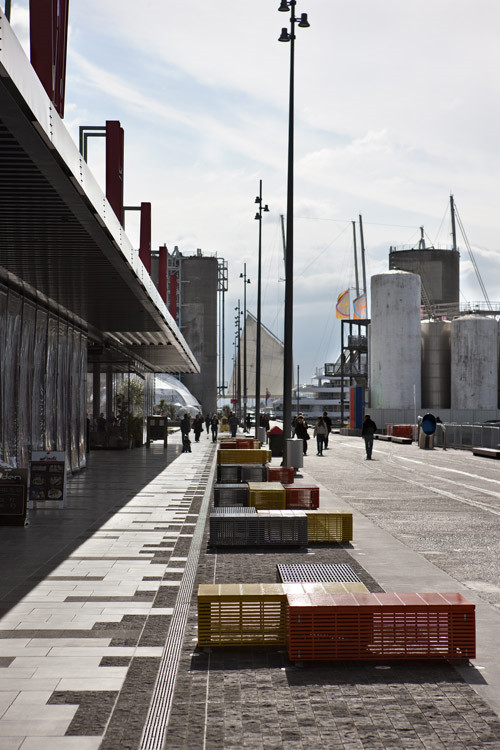 奧克蘭海濱工業(yè)區(qū)北碼頭長廊濱水景觀的改造