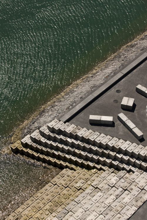 奧克蘭海濱工業(yè)區(qū)北碼頭長廊濱水景觀的改造